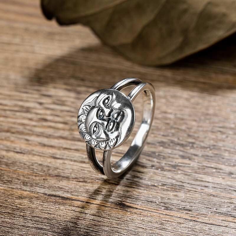 Jeulia "Moon and Sun Face" Sterling Silver Ring