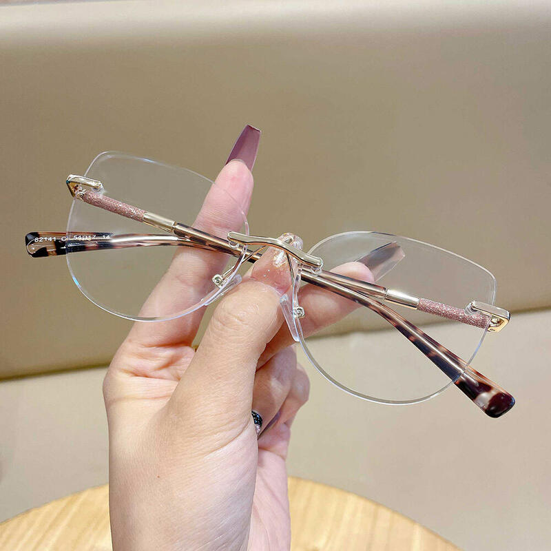 Isaacs Cat Eye Leopard Glasses