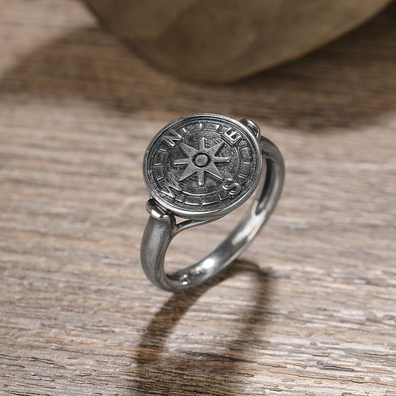 Jeulia "Life's Journey" Compass Sterling Silver Ring