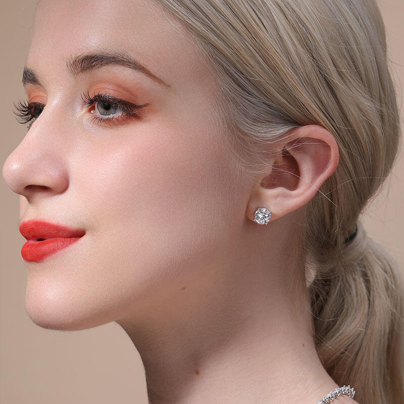 Jeulia Classic Round Cut Sterling Silver Stud Earrings