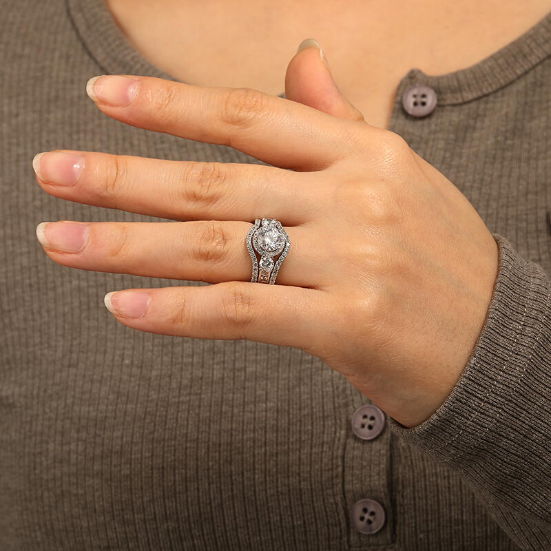 "Only You" Round Cut 3PCS Bridal Set