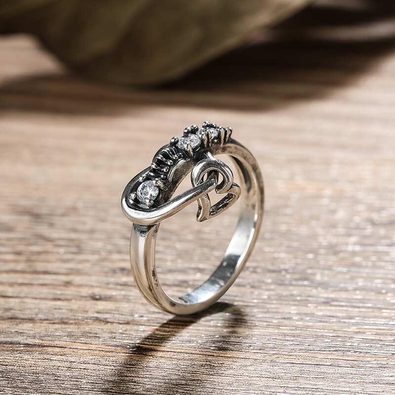 Jeulia Anillo en forma de corazón entrelazado de plata de ley