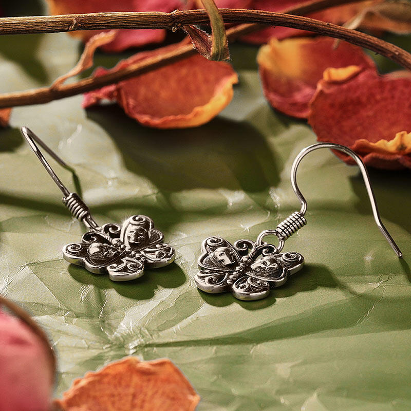 Jeulia Pendientes de mariposa gótica de plata de ley