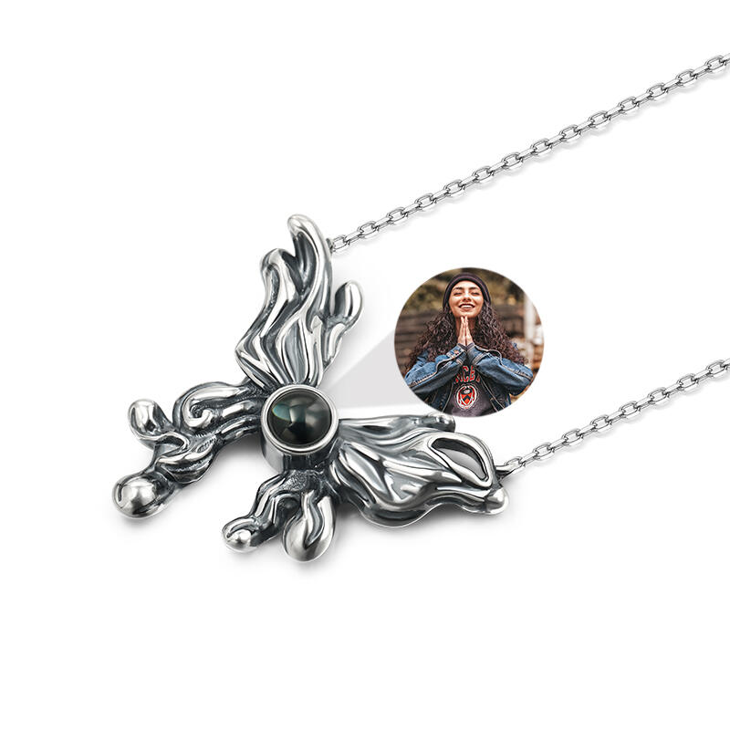 Jeulia バタフライ 蝶デザイン 写真 入り 投影 シルバー ネックレス