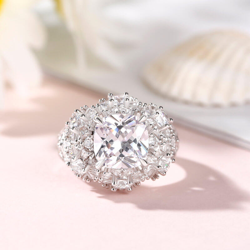 Jeulia Anillo de Plata Esterlina con Corte de Cojín Floral