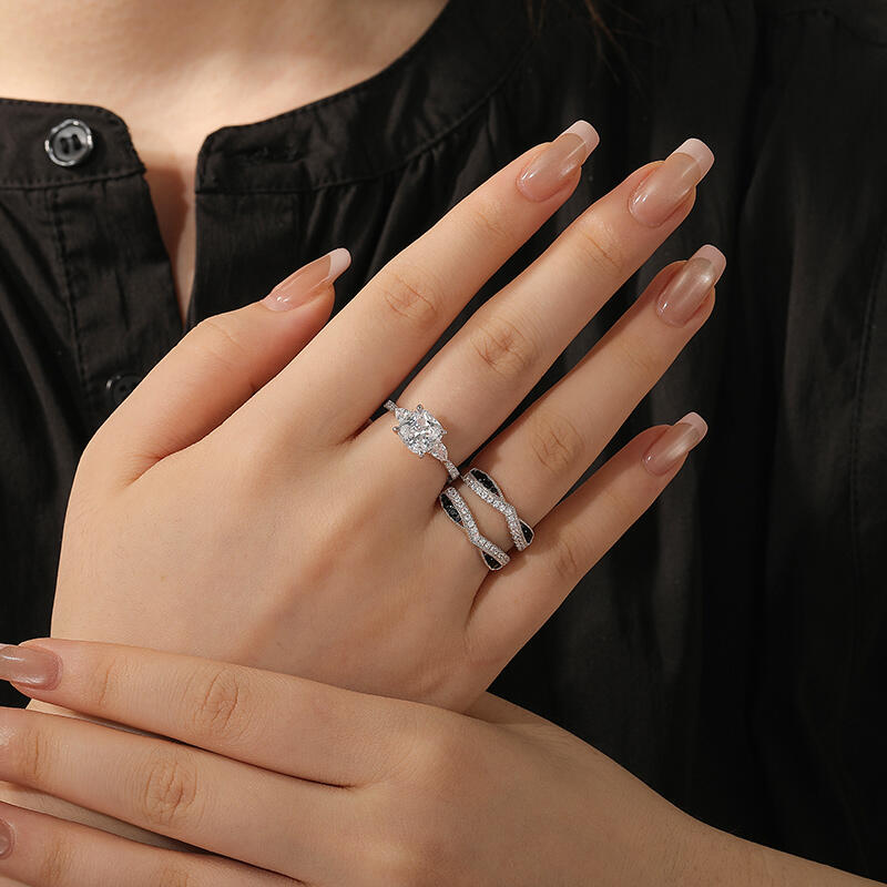 Jeulia スリーストーン リングセット ツートーン ボウ ツイステッド エンハンサー付き