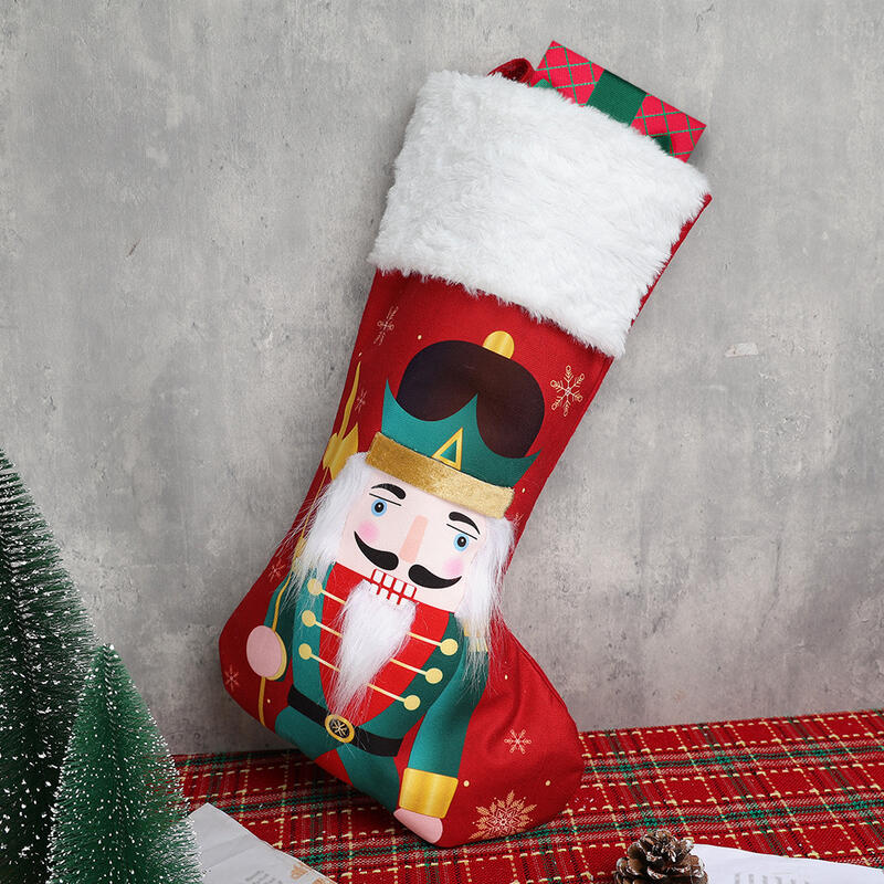 Chaussettes de Noël personnalisées soldat avec nom brodé Cadeaux pour la famille