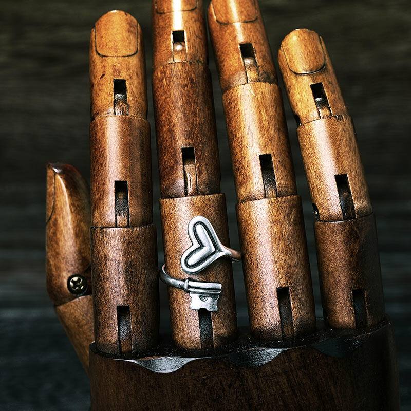 Jeulia "Key To My Heart" Sterling Silver Ring