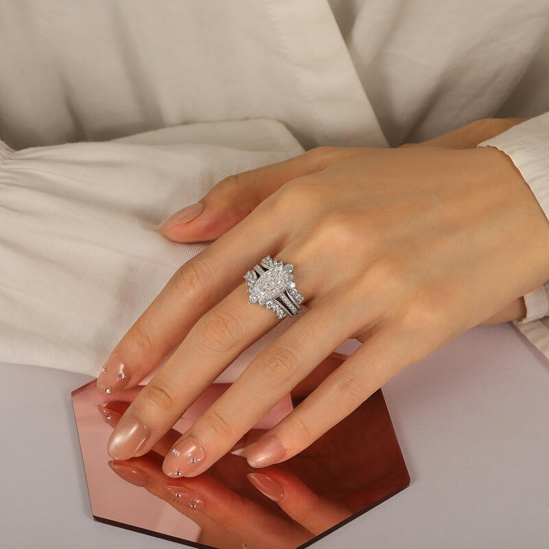 Jeulia Gorgeous Twist Inset Oval Puzzle Ring Set 2PCS