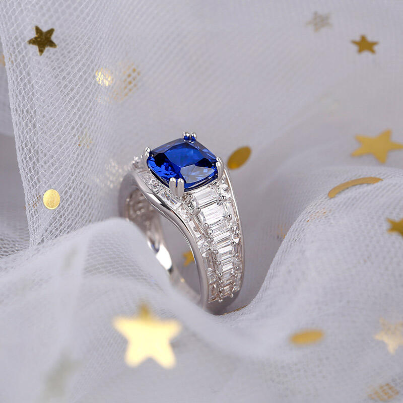 Jeulia Classic Cushion Cut Sterling Silver Ring