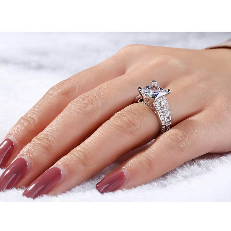 Jeulia Anillo Con Talla Princesa Clásica En Plata De Ley