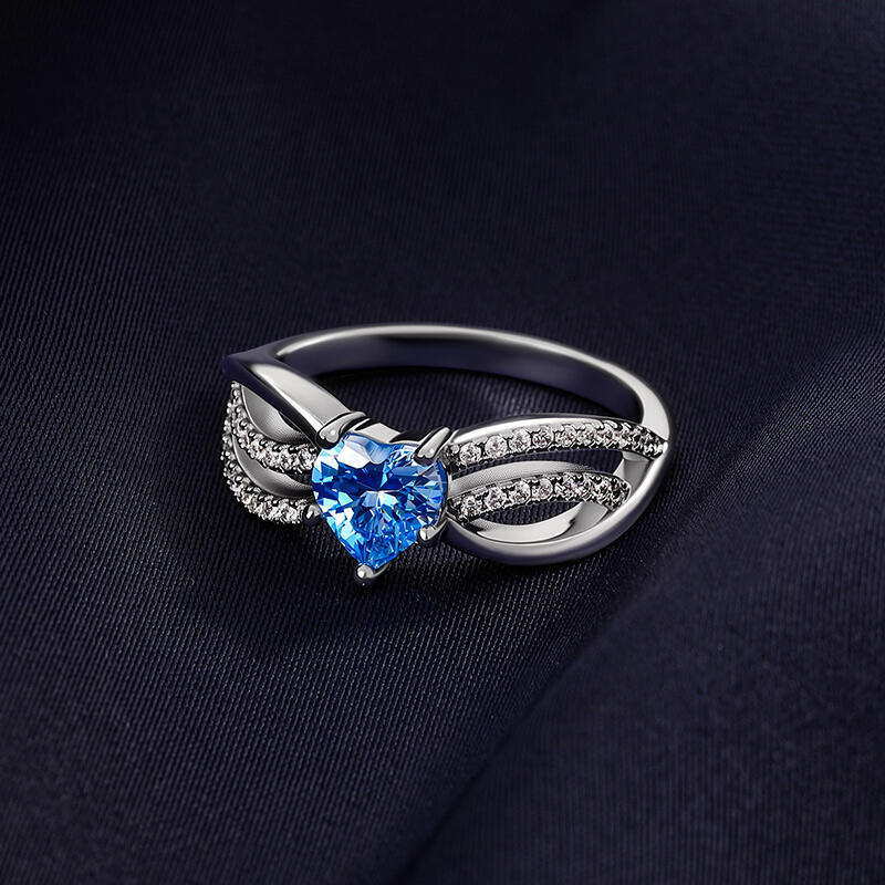 Jeulia Custom Unique Twisted Split Shank Heart Ring