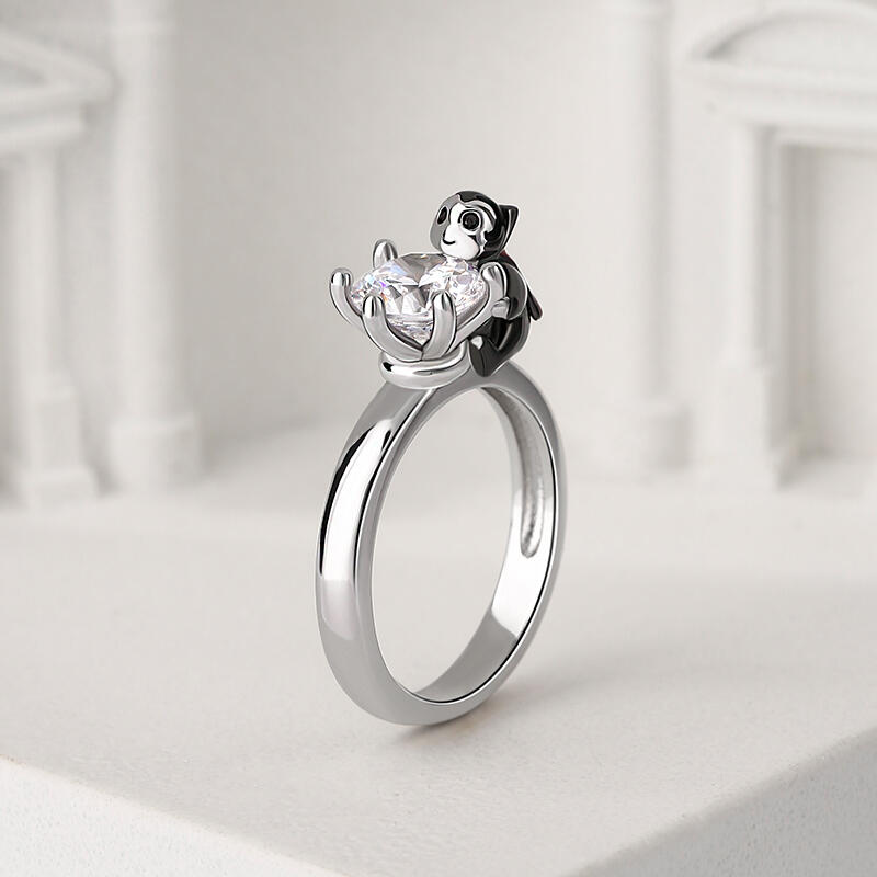 Jeulia Hug Me "Love at First Sight" Vampire Round Cut Sterling Silver Ring