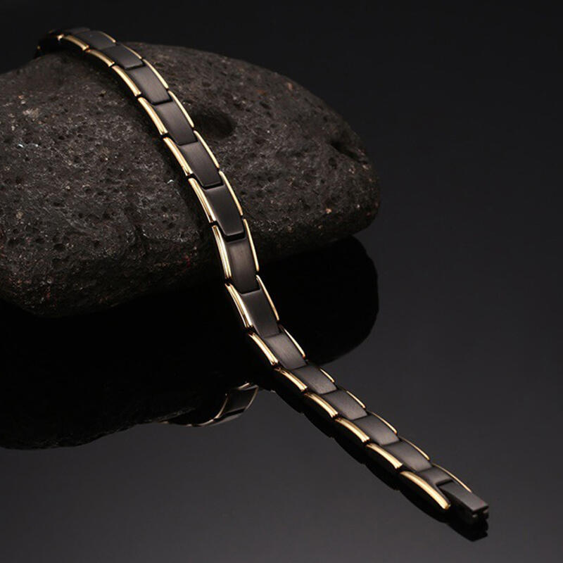 Jeulia Magnetic Men's Bracelet in Titanium Steel（22cm）
