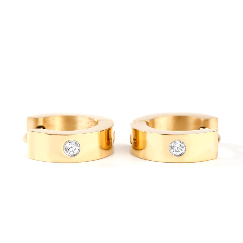 Jeulia Simple Round Cut Titanium Steel Men's Hoop Earrings