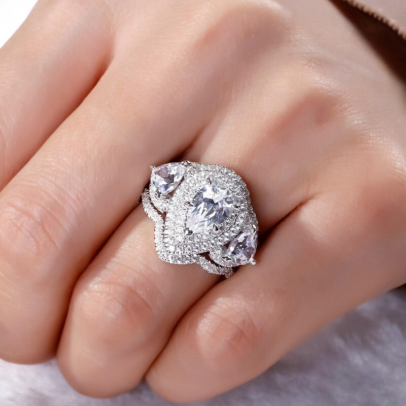 Anillo Con Doble Halo De Corte Pera En Plata De Ley