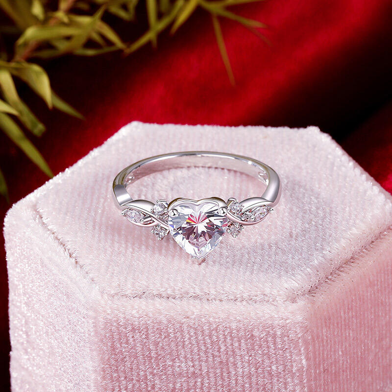 Jeulia Classic Infinity Custom Heart Ring