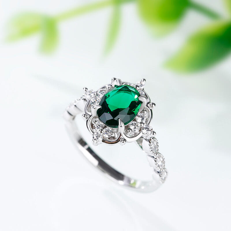 Vintage ring i ovalt snitt i sterlingsilver