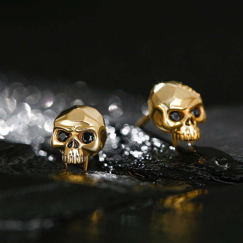 Jeulia "Dark Phantom" Skull Design Sterling Silver Stud Earrings