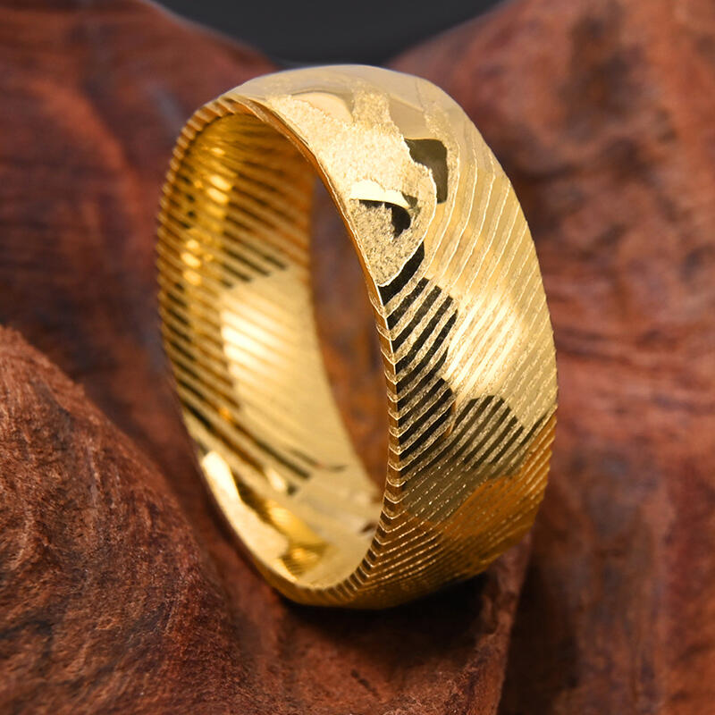 "Sonnenumarmung" 8mm Damaststahl Herren-Ehering