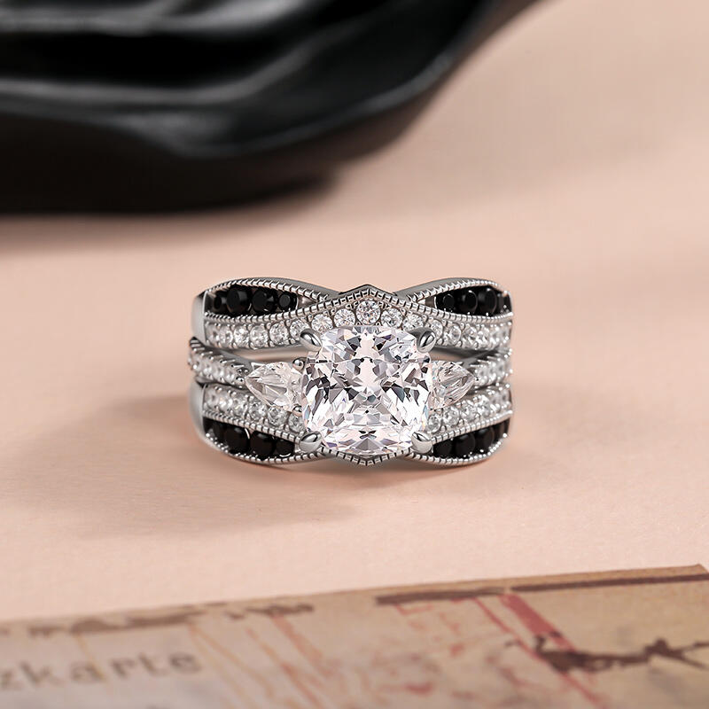 Jeulia スリーストーン リングセット ツートーン ボウ ツイステッド エンハンサー付き