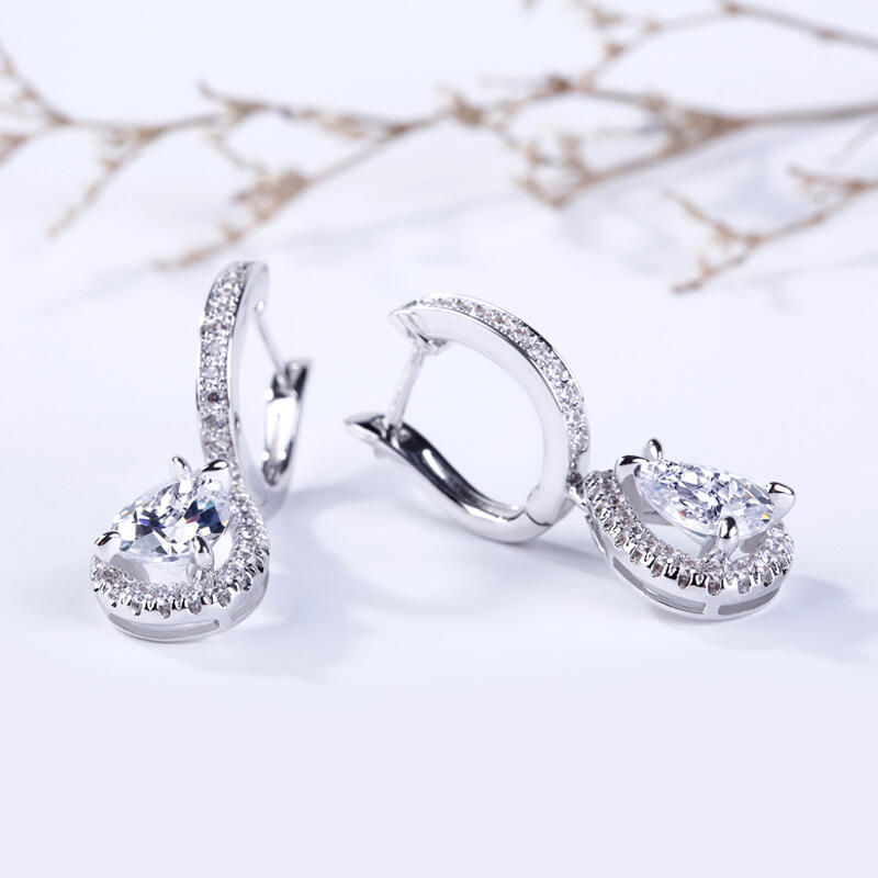 Jeulia Understated Luxury Drop Earrings