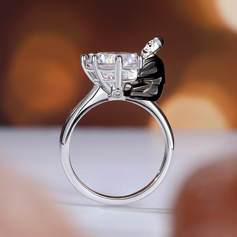 Jeulia Hug Me "Oversized Man" Round Cut Sterling Silver Ring