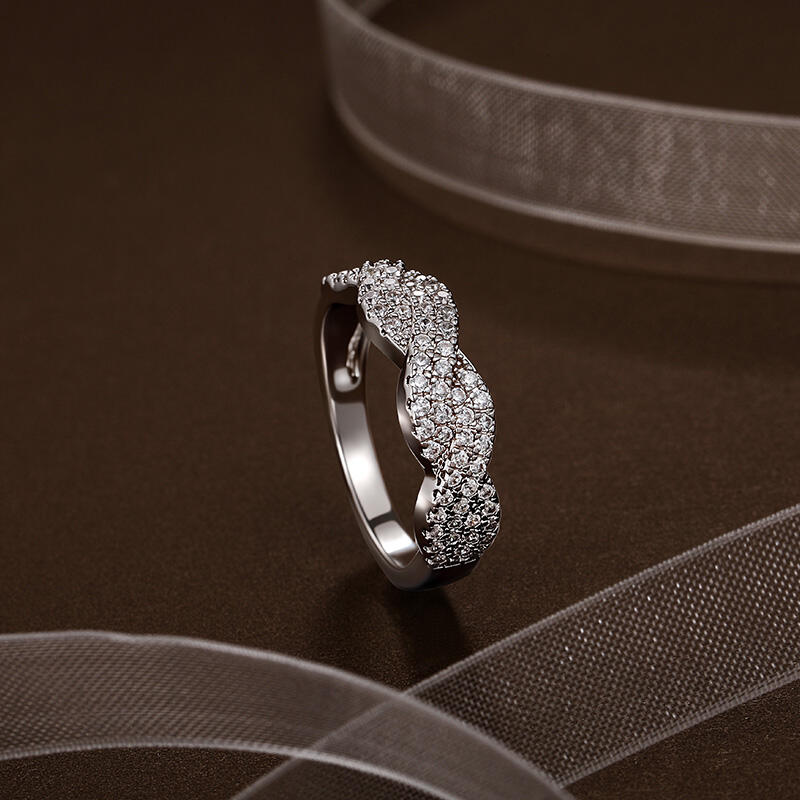 Jeulia Classic Double Twist Eternity Wedding Band