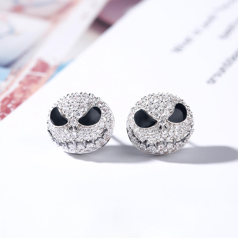 Jeulia "King of Halloween Town" Sterling Silver Skull Earrings