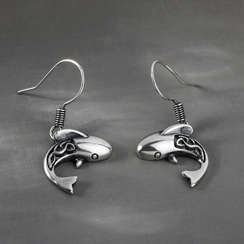 Jeulia "Celtic Shark" Sterling Silver Earrings