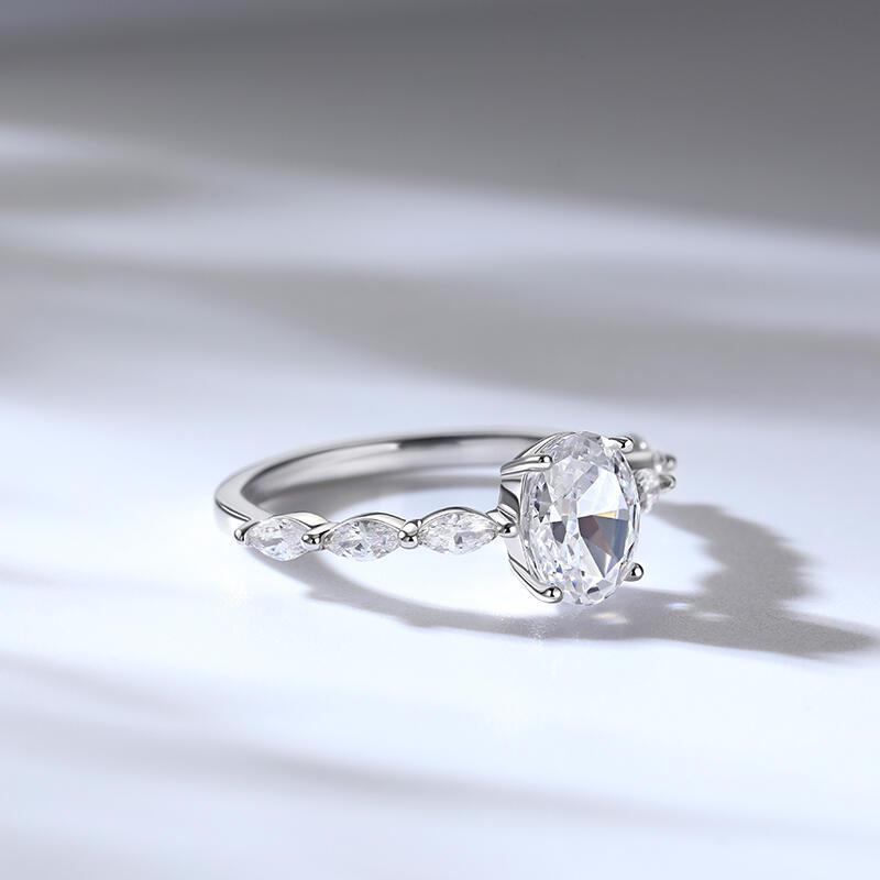 Jeulia Classic Oval Cut Sterling Silver Ring