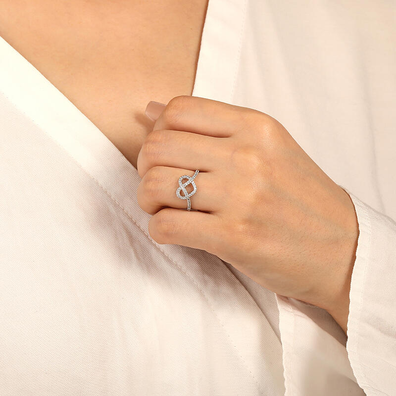 "Follow Your Heart" Classic Wedding Ring
