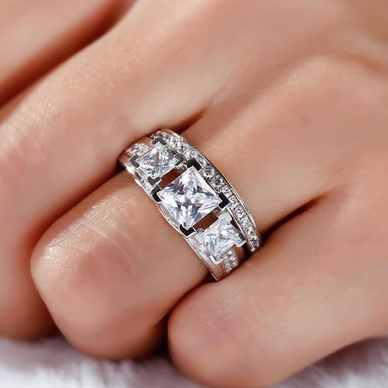 Jeulia Three Stone Princess Cut Sterling Silver Ring Set