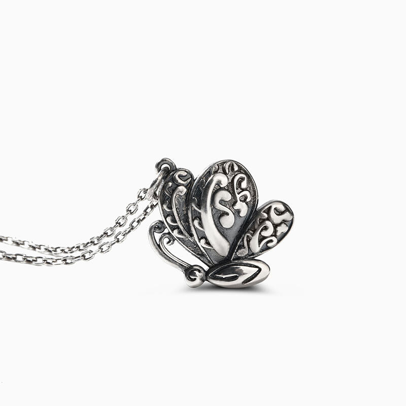 Jeulia "Noble Butterfly" Sterling Silver Necklace