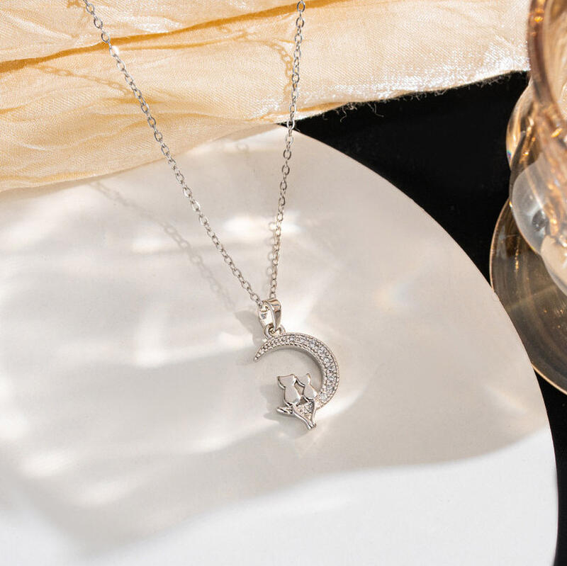 Jeulia Fashion Cat and Moon Necklace Sterling Silver