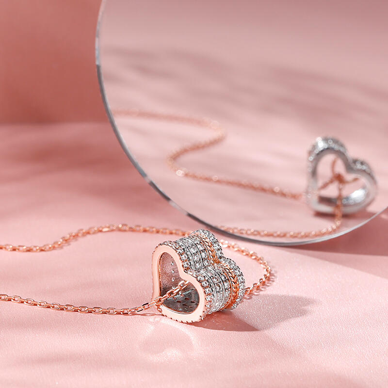 Jeulia Collar con corazón de logotipo de plata de ley