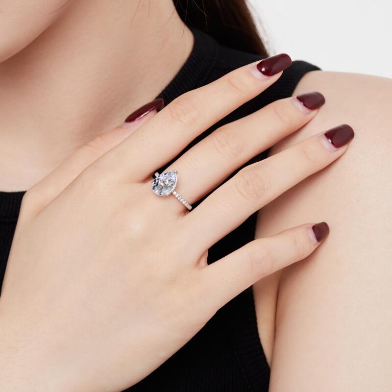 Jeulia Anillo Clásico de Plata de Ley con Corte de Pera