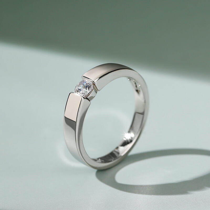 Jeulia Simple Round Cut Sterling Silver Men's Ring