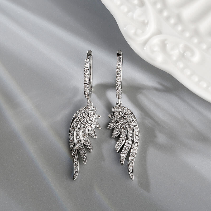 Jeulia "Light As A Feather" Round Cut Sterling Silver Earrings