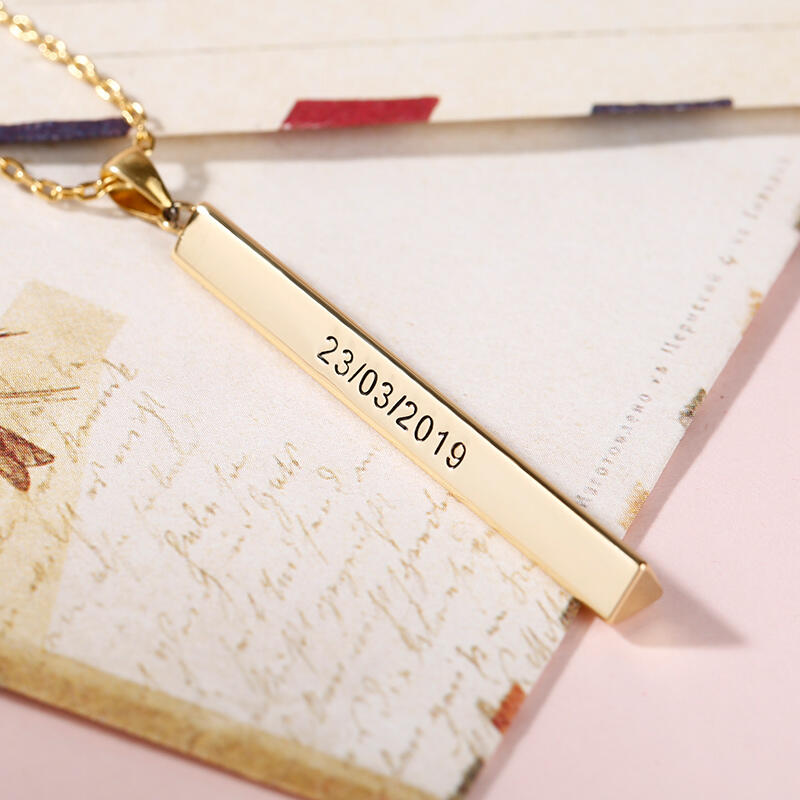 Jeulia "Our Destiny" Vertical 3D Bar Necklace