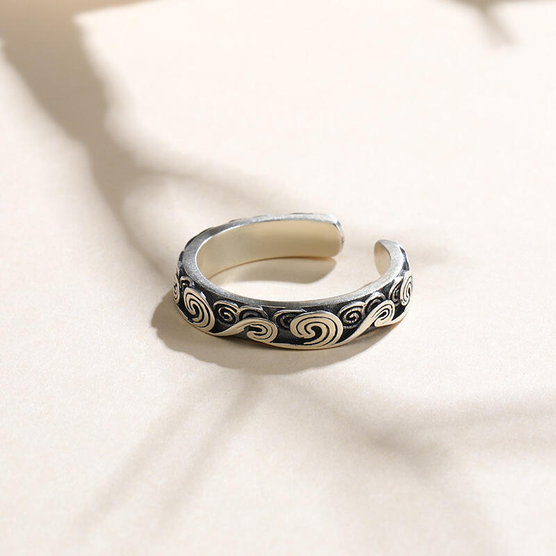 Jeulia "Vintage Cloud" Open Design Sterling Silver Women's Band