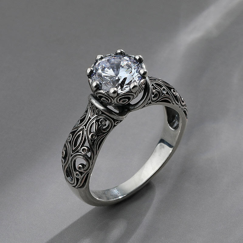 Jeulia Anillo clásico vintage con corte redondo beatrice de plata de ley