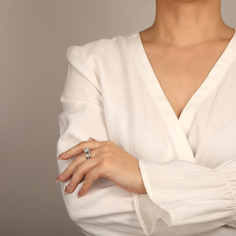 "The Elopement" Round Cut Bridal Set