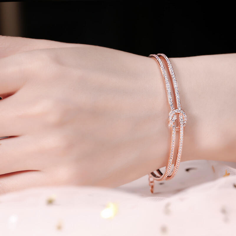 Jeulia Knot Design Sterling Silver Bangle Bracelet