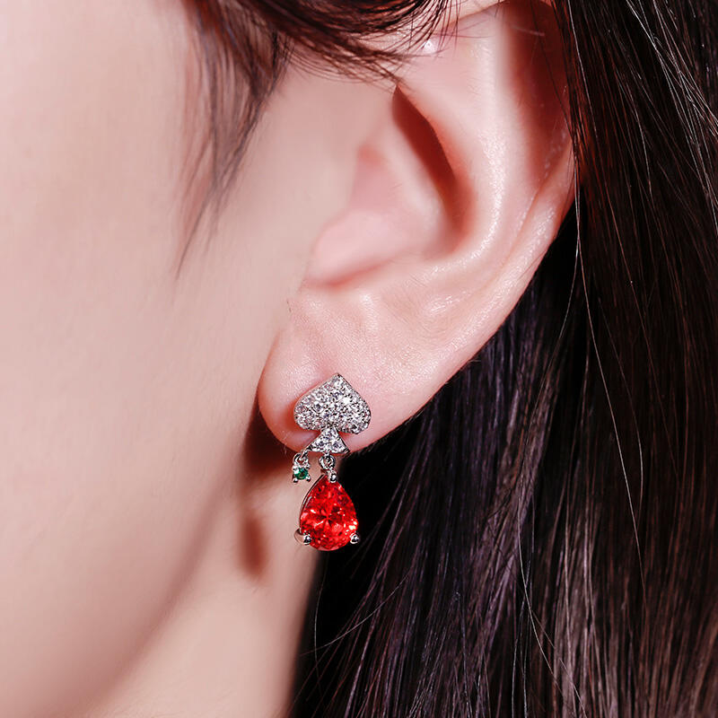 Jeulia Spade of Poker Inspired Sterling Silver Earrings