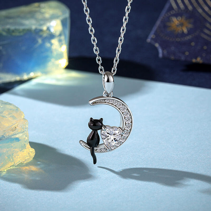 Jeulia Luna Astra Moissanite Heart Stone Black Cat Moon Necklace