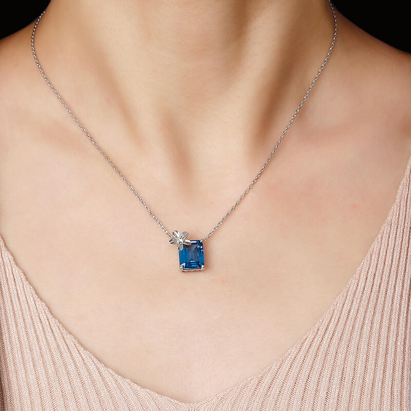 Jeulia "Fragrant Flower" Emerald Cut Sterling Silver Necklace