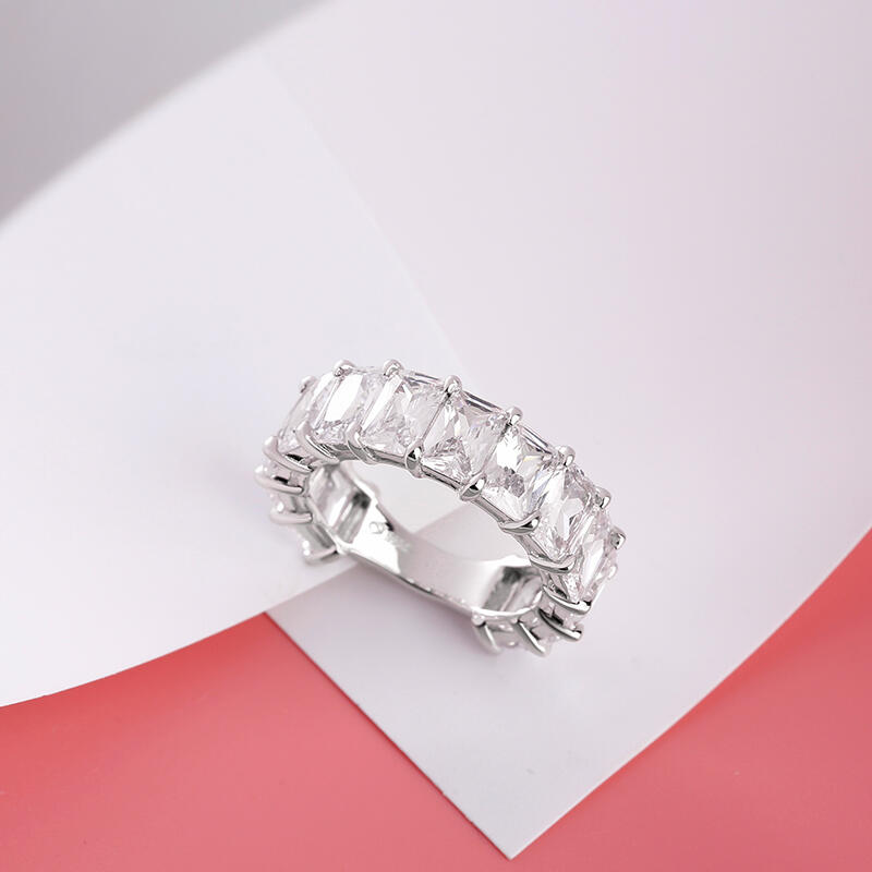 Jeulia Classic Radiant Cut Sterling Silver Women's Band