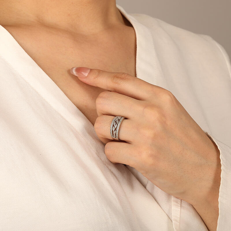 "Evergreen Love" Classic Wedding Ring