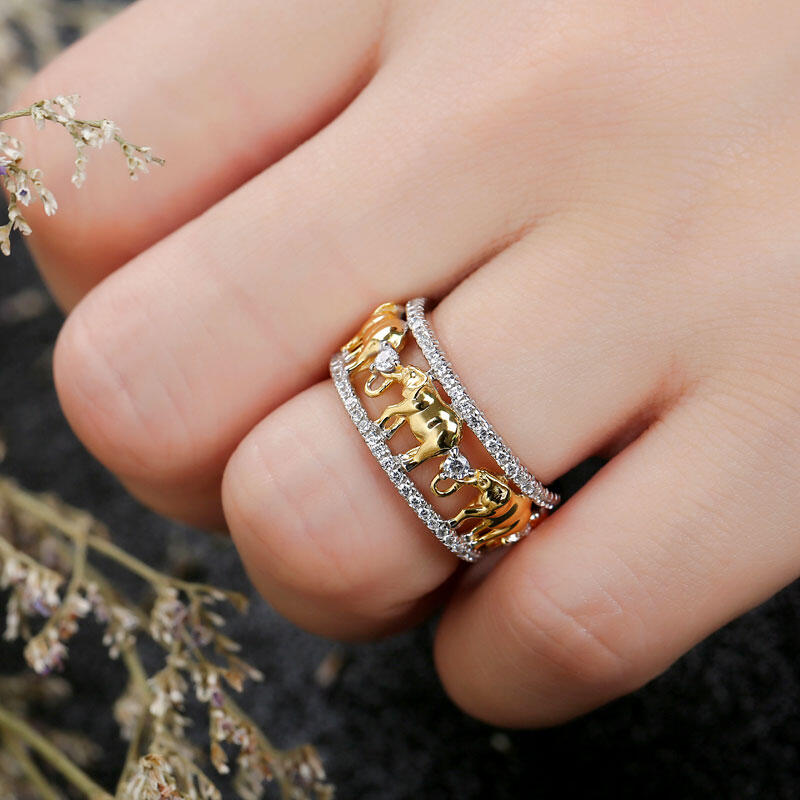 Jeulia Anillo Con Elefante De Dos Tonos De Talla De Redonda En Plata De Ley
